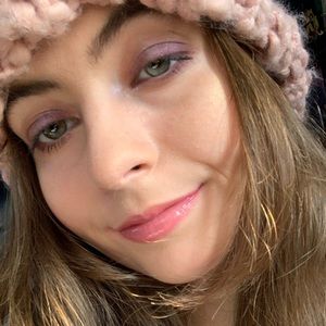 Meet your Posher, Cami